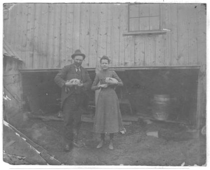 Mial D. D. Warren, MD (1852–1927), V-03-11, and dau., Agnes. (Photo given by Marjorie Coyle.)